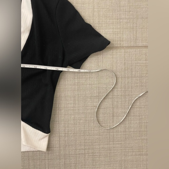 Zara Short Sleeve V Neck Short Sleeve Crop Top S - Picture 5 of 6